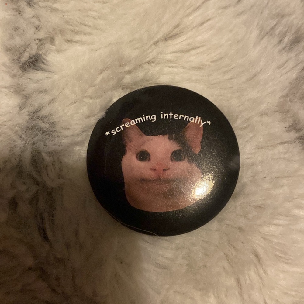 Pins - Picture 4 of 7